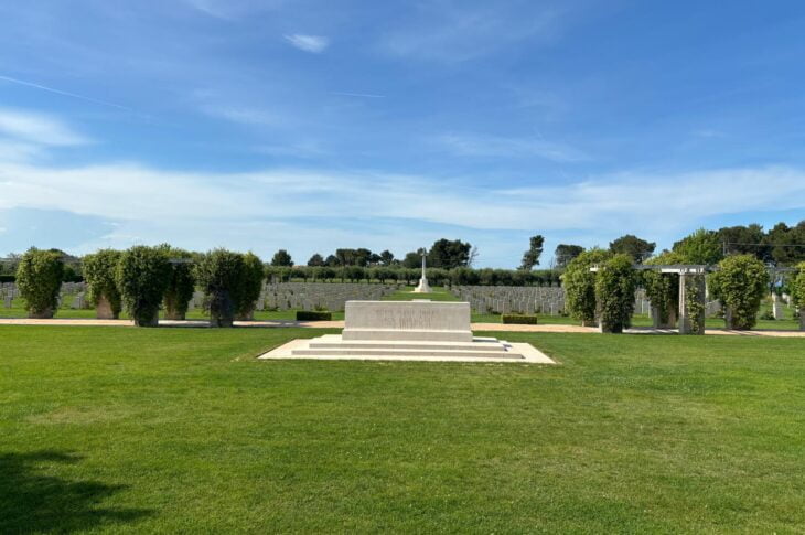 Cimitero Canadese